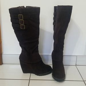 Refresh boots, size 7, brown